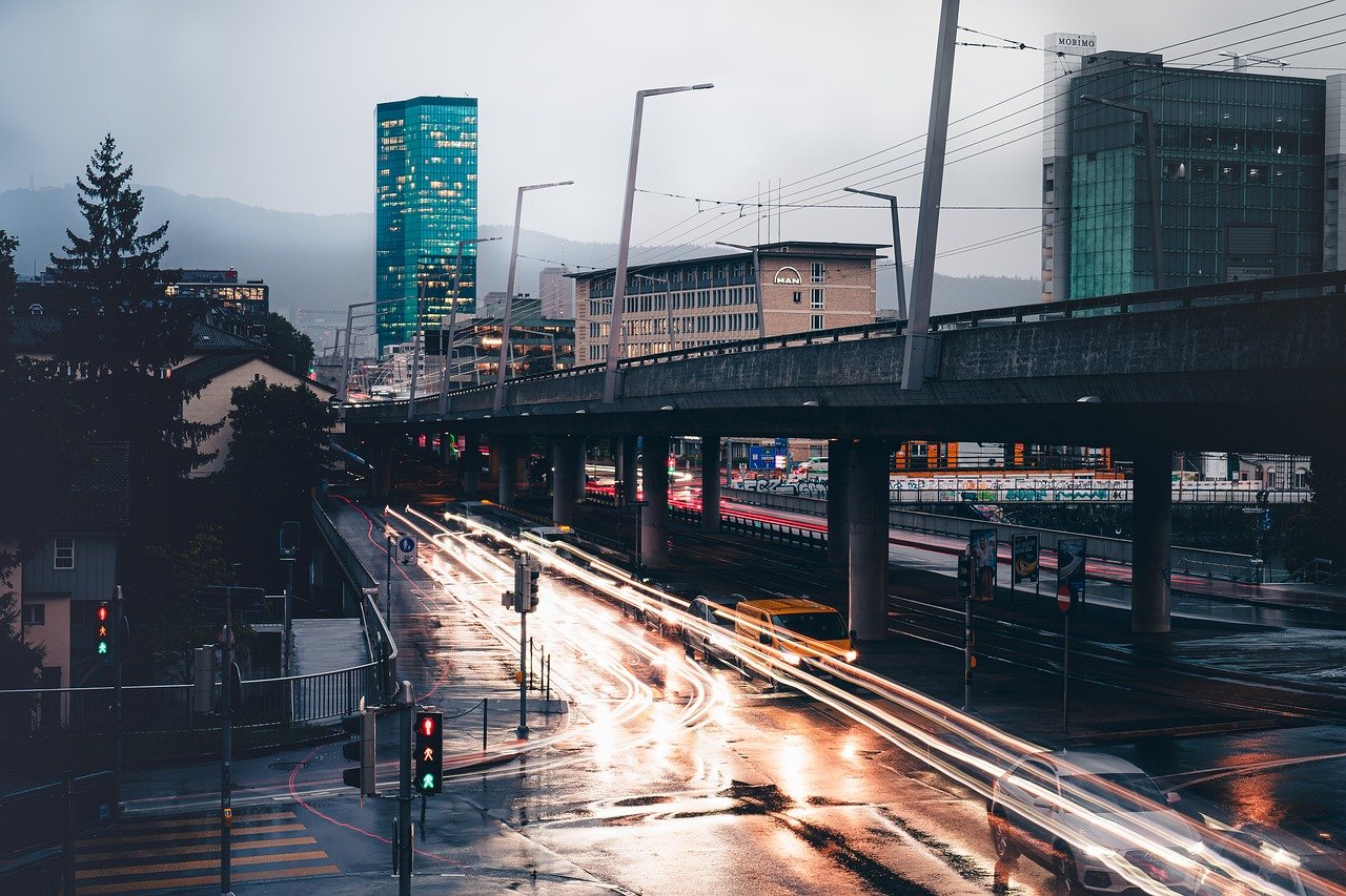 street, highway, city-8270869.jpg